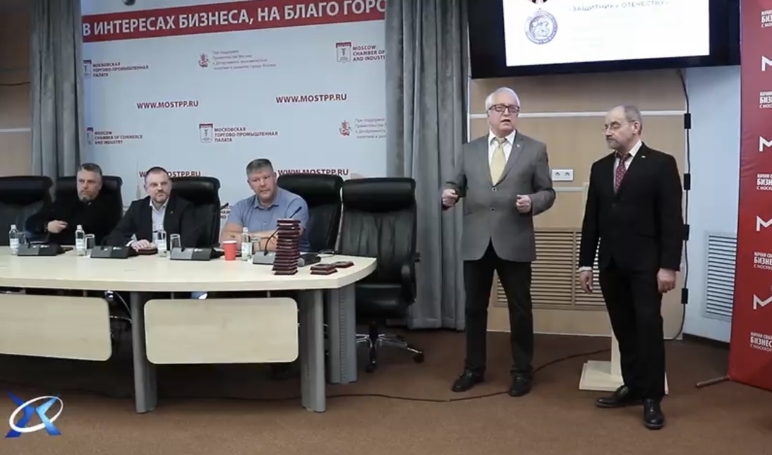 Ветераны и деятели искусства удостоены медалей «Защитнику Отечества» в Москве