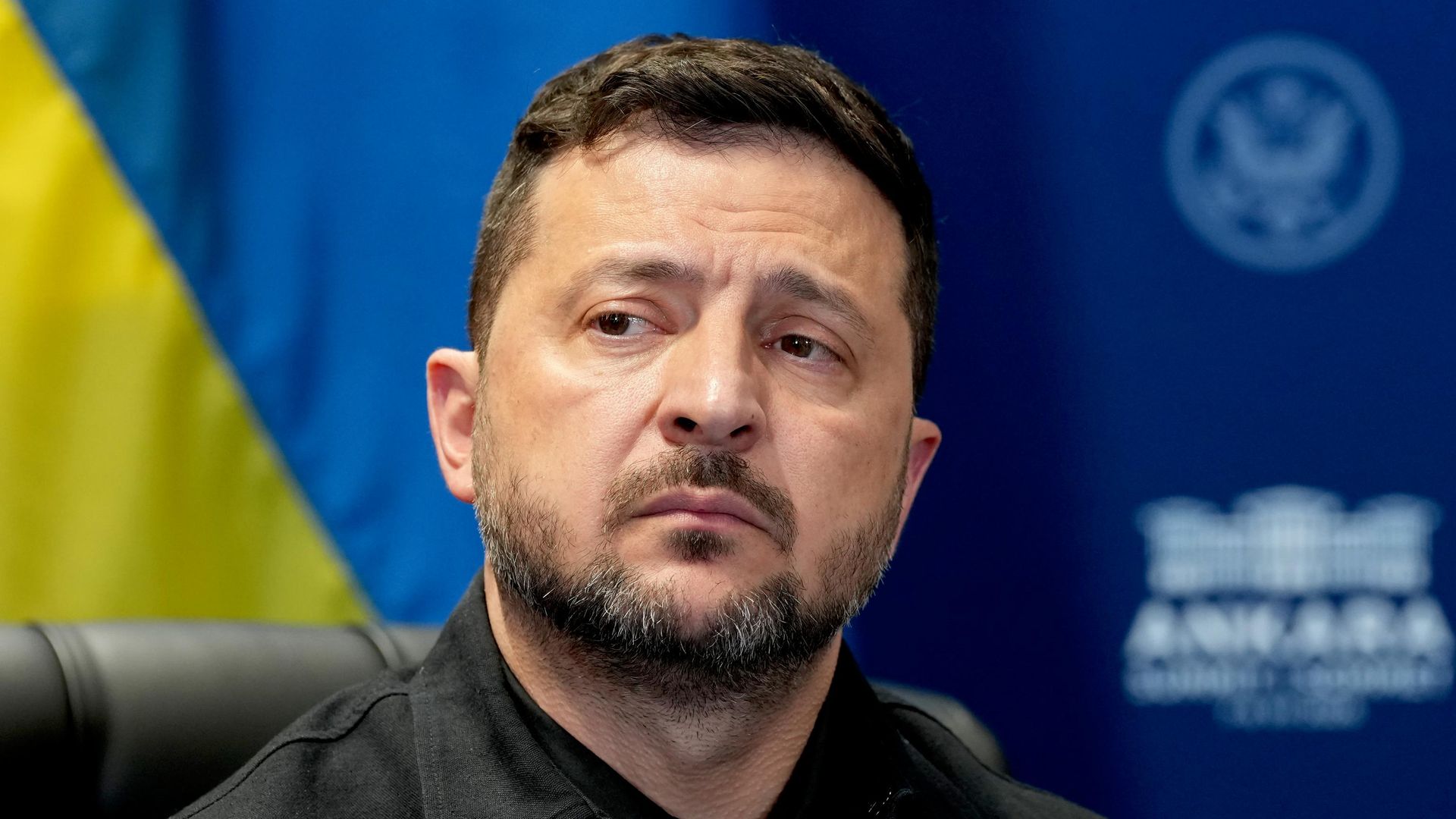 «О бегстве Зеленского на Западе заговорили: «Счет идет на месяцы»»