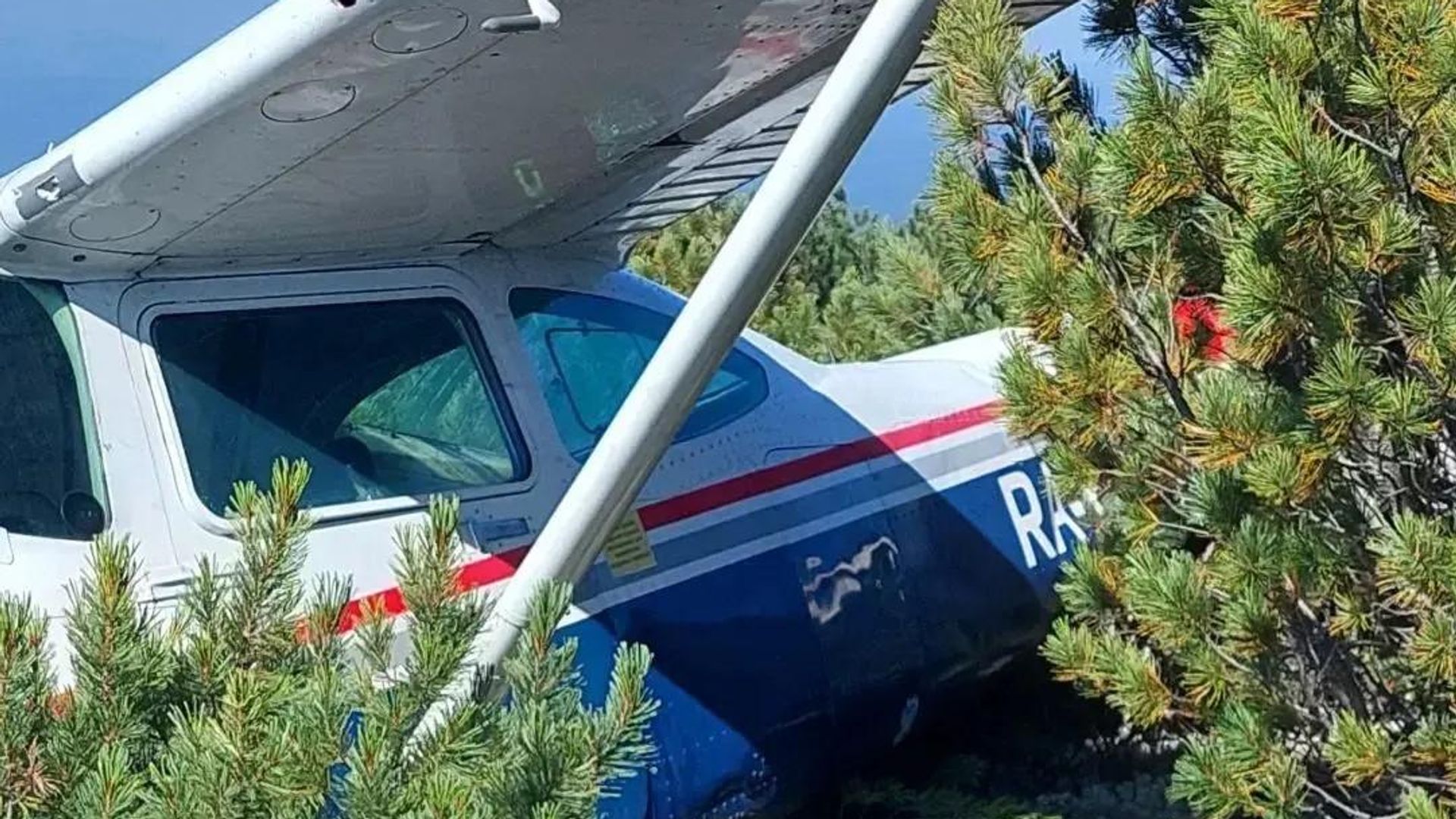 Экипаж исчезнувшего в Приангарье самолета был эвакуирован
