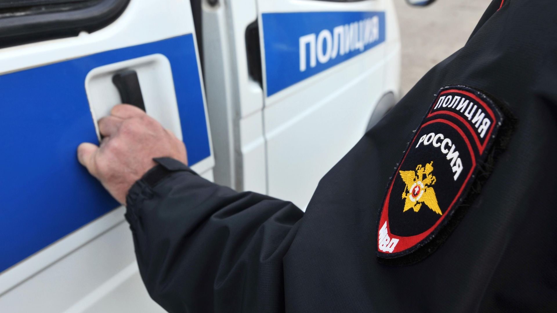 В Петербурге задержали мошенников, обналичивавших деньги через дропперов